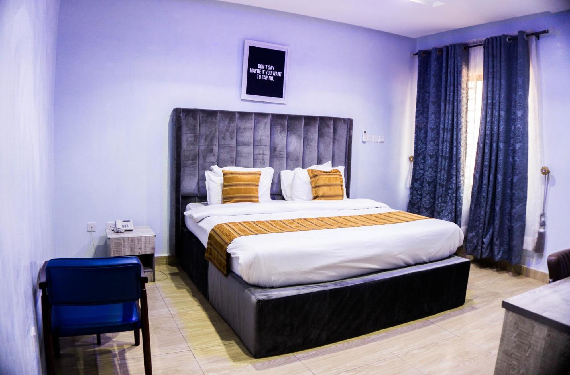 Vibes Suites Kaba 外观 照片