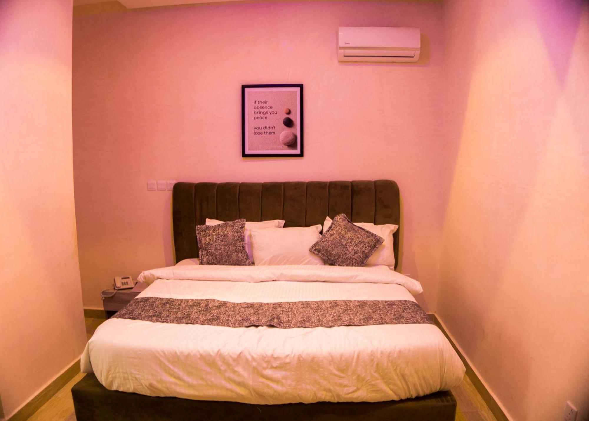 Vibes Suites Kaba 外观 照片