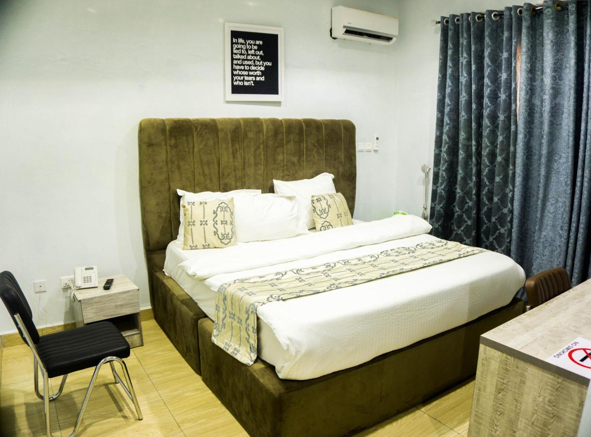 Vibes Suites Kaba 外观 照片