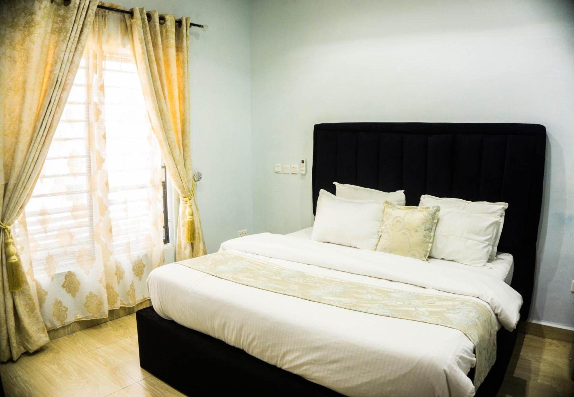 Vibes Suites Kaba 外观 照片